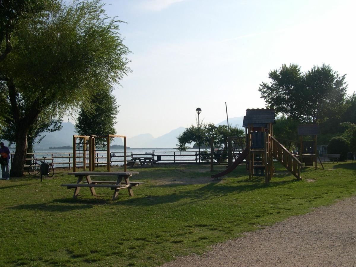 Residence Miralago Rooms & Apartments Manerba del Garda Ruang foto