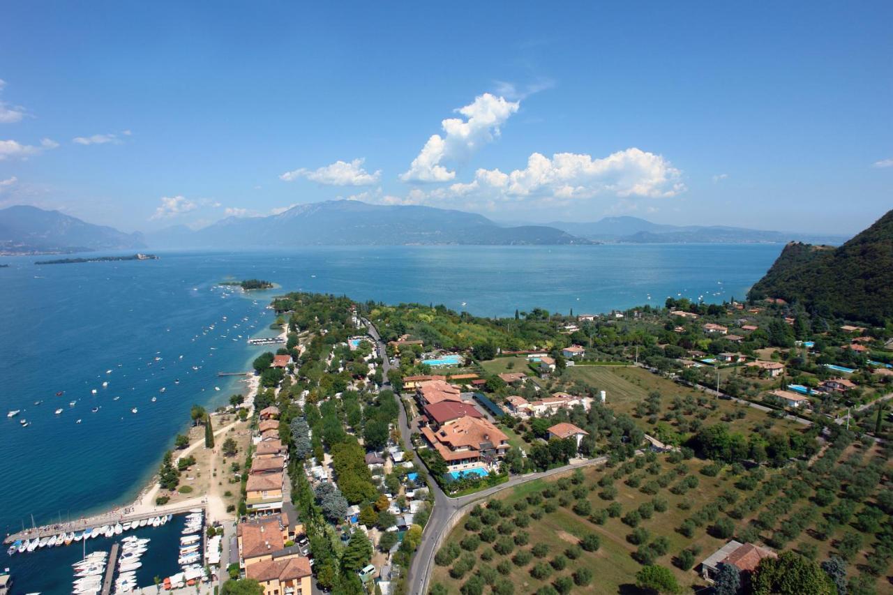 Residence Miralago Rooms & Apartments Manerba del Garda Ruang foto